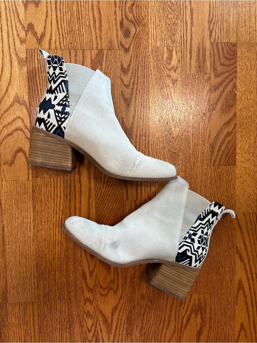 Toms Esme Boots birch suede heeled bootie size 10